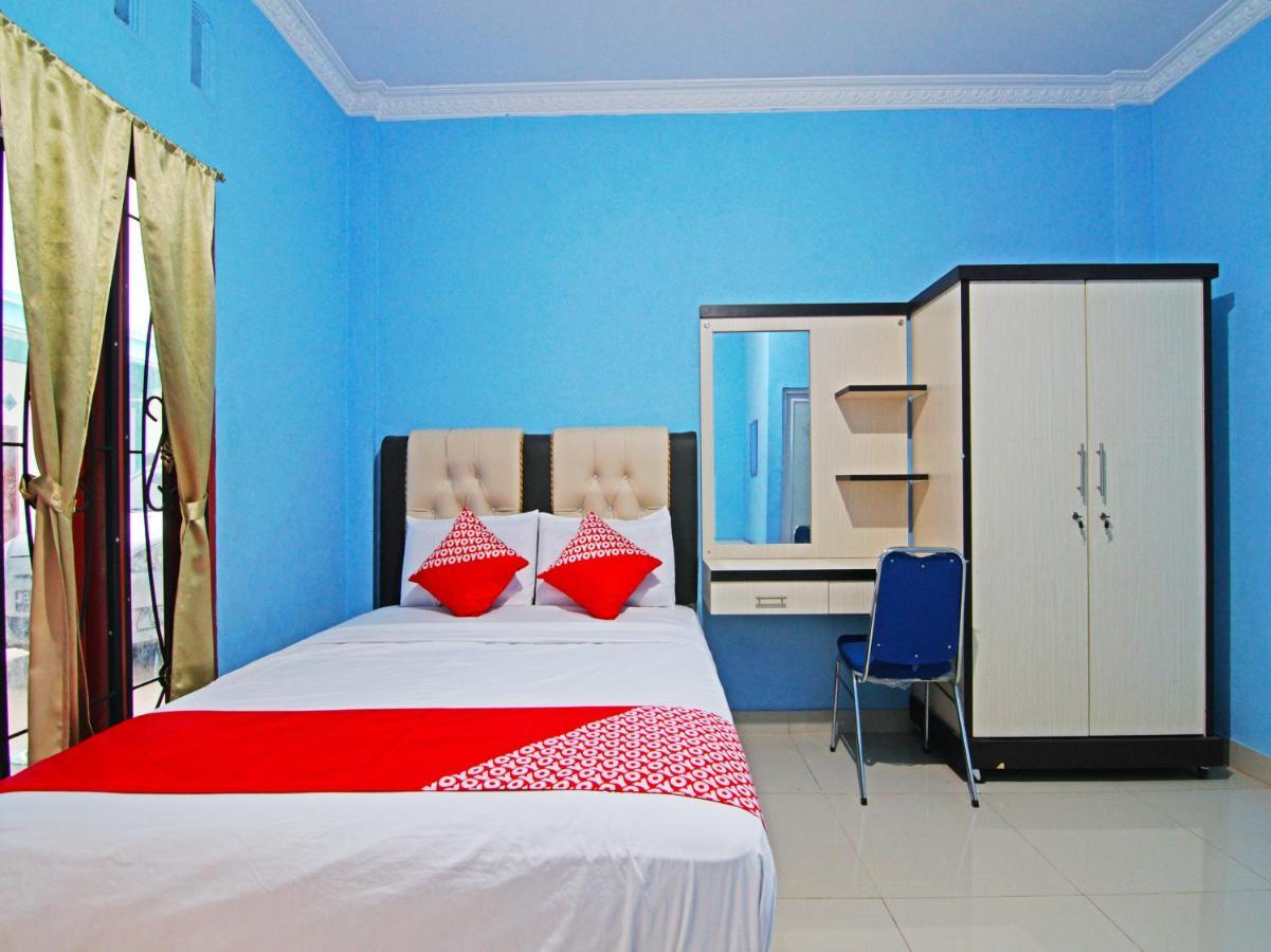 Oyo 90752 Ridho Guest House Syariah Dumai Exterior photo